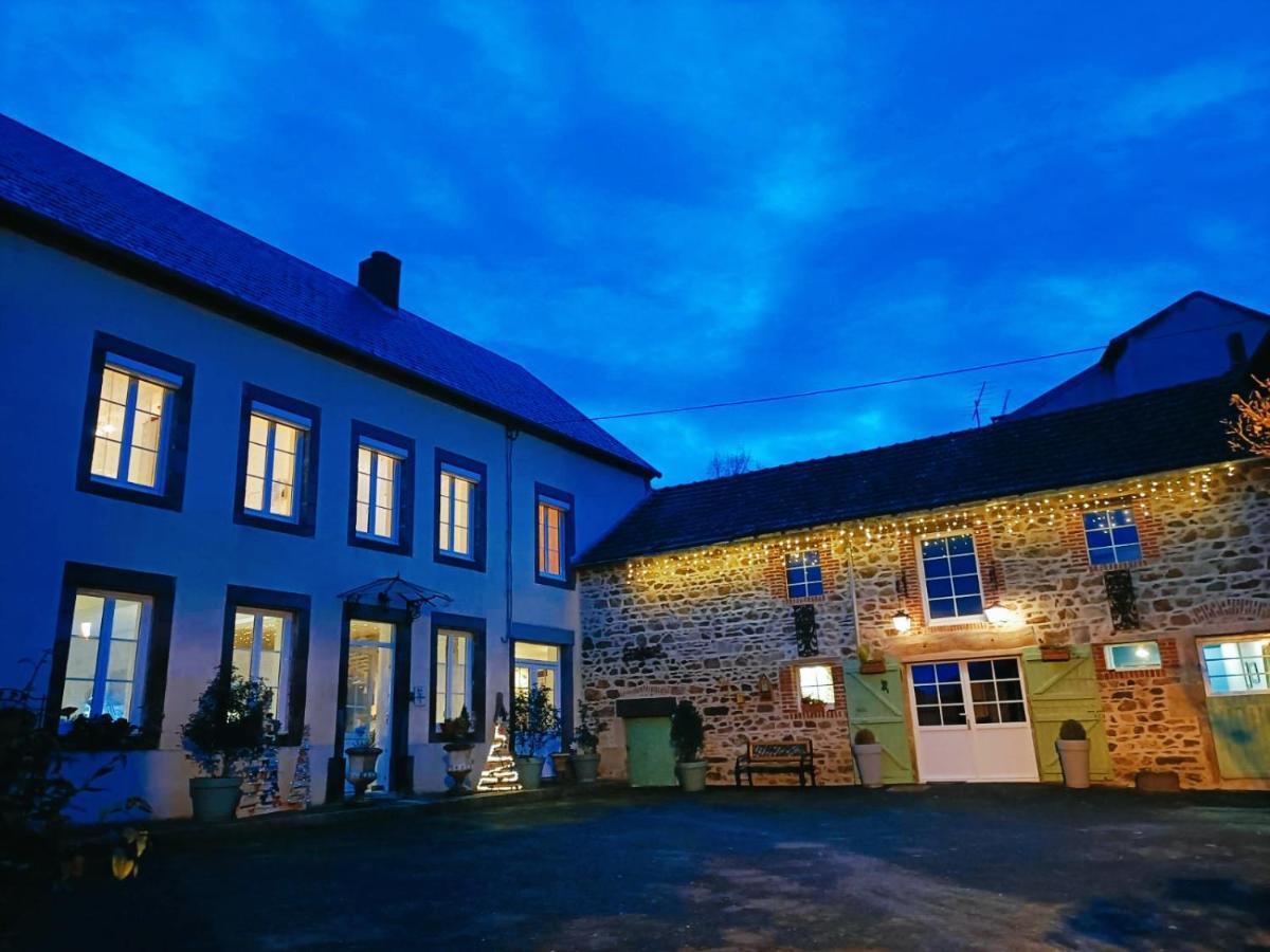 La Grenouille Amoureuse Menat Kültér fotó